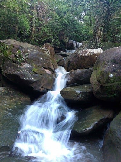 บรรยากาศ น้ำตกผานางคอย