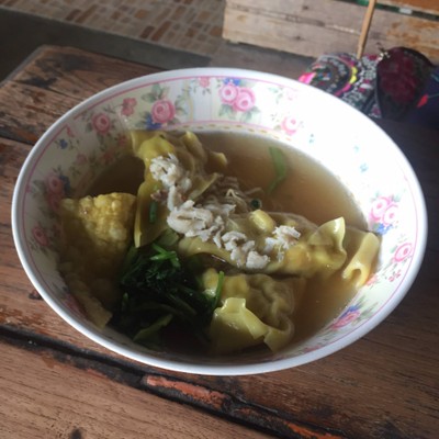 บะหมี่เกี๊ยวกุ้ง