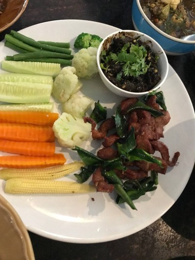 หมูแดดเดียวทอด
