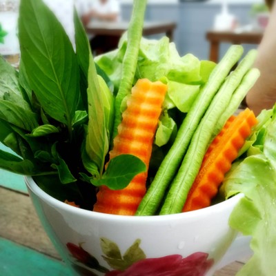 ผักเคียง