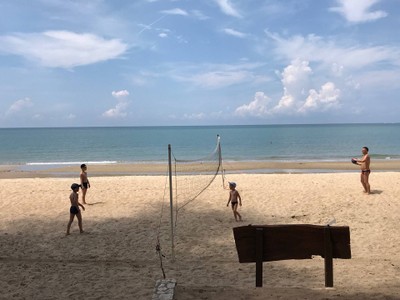 สระว่ายน้ำ/ชายหาด