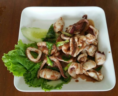 หมึกผัดกะปิ