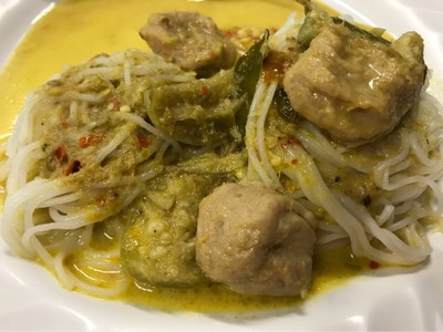 แกงฟักลูกชิ้นปลากราย