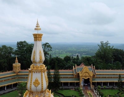 วัดชัยมงคล ผาน้ำย้อย