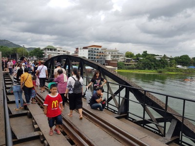 บรรยากาศ สะพานข้ามแม่น้ำแคว