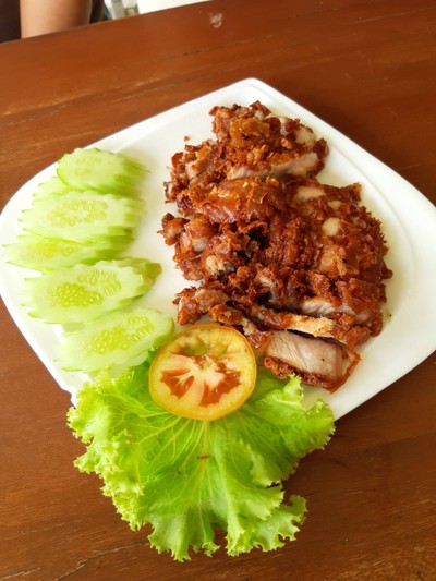 หมูสามชั้นกรุบกรอบ