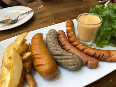 ไส้กรอกย่างรวม