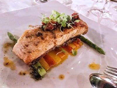 เมนูของร้าน Le Crystal Restaurant