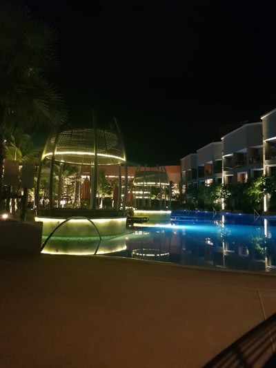 สระว่ายน้ำ/ชายหาด