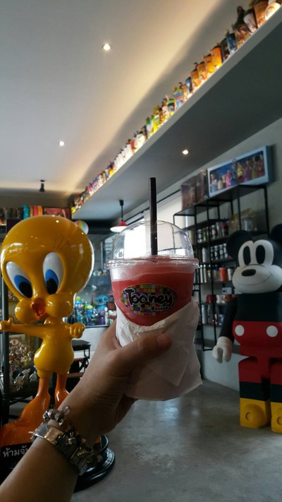 อาหาร หรือ เครื่องดื่ม