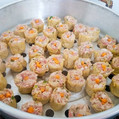 วิธีทำ เมนูหมูๆ "ขนมจีบหมู เนื้อแน่นๆ" วิธีทำ เมนูหมูๆ "ขนมจีบหมู เนื้อแน่นๆ"