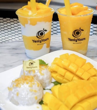 Yenlyyours (เยนลี่ยัวส์) เซ็นทรัลเวิลด์ Yenlyyours (เยนลี่ยัวส์) เซ็นทรัลเวิลด์