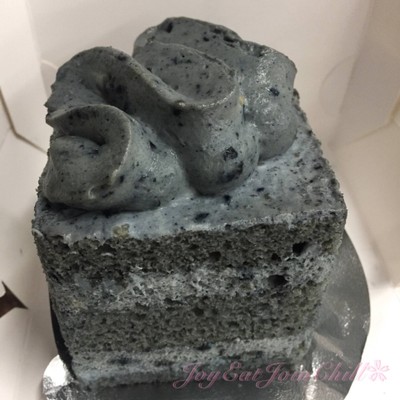 เค้กข้าวสีนิล