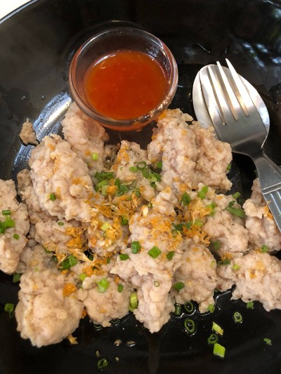 หมูเด้ง
