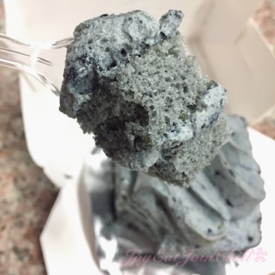 เค้กข้าวสีนิล