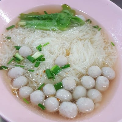 อ๋องทิพย์รส (อ๋องช้างเผือกลูกชิ้นหัวนม)