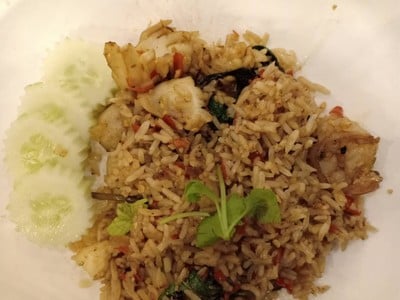 ข้าวผัดสามรส