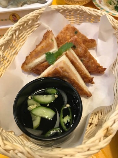 ขนมปังหน้าหมูกุ้ง