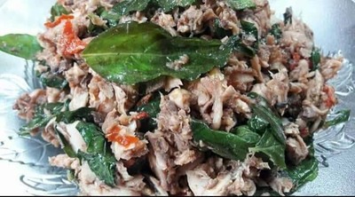 ผัดกะปิพริกกระเพราปลาทู (โบราณ)