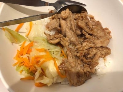 ข้าวหน้าหมูเกาหลี