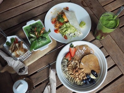 เมนูของร้าน Veganerie พร้อมพงษ์ (หลังสวนเบญจสิริ)
