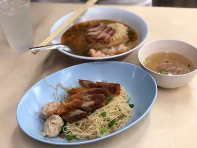 อาหาร หรือ เครื่องดื่ม