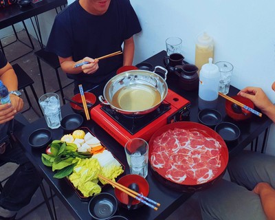 อร่อยมากเลยครับ หมูดีมาก~ ผักสดมาก 