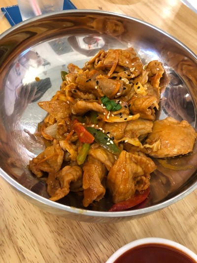 อาหาร หรือ เครื่องดื่ม