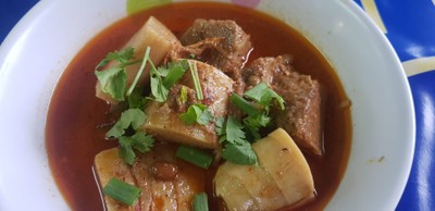 มัสมั่นเนื้อรสชาติดีครับ