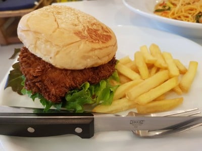 เบอเกอร์ไก่กรอบ