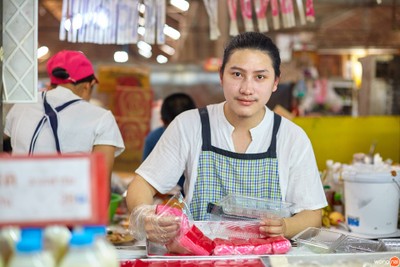 บรรยากาศ ขนมหวานแม่ทองล้วนตลาดย่าโม ตลาดย่าโม