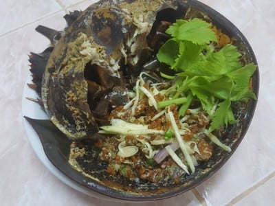 ยำไข่แมงดาทะเล