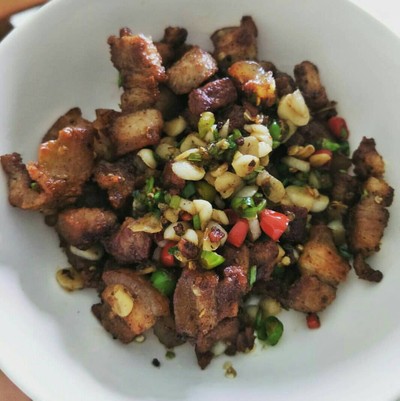 หมูสามชั้นผัดพริกเกลือ