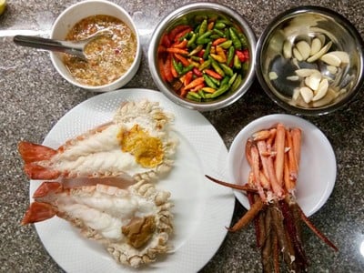 วิธีทำ กุ้งกร้ามกรามนึ่ง (ในกระทะ) + น้ำจิ้มซีฟู้ดรสเด็ด