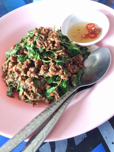 กะเพราเนื้อ