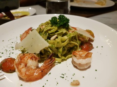 Pesto with seafood