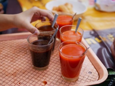 ຮ້ານກາແຟ ປະຊານິຍົມ