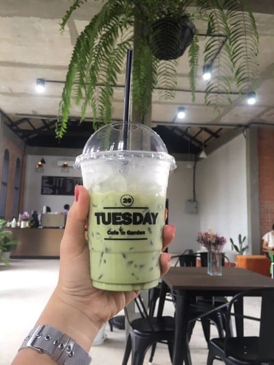 26Tuesday cafe In Garden 26Tuesday cafe In Garden