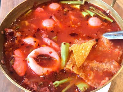 เย็นตาโฟหม้อไฟ