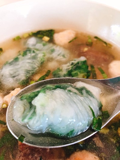 ปากหม้อไส้กุ้ยไช่