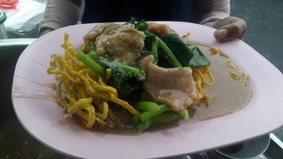 หมี่กรอบราดหน้า