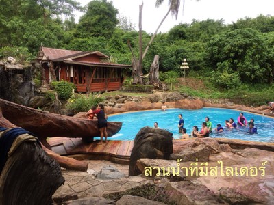 สระว่ายน้ำ/ชายหาด