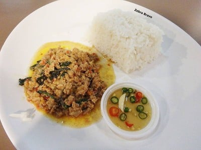 ข้าวกะเพราหมูคุโรบูตะสับ