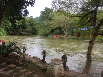 สระว่ายน้ำ/ชายหาด