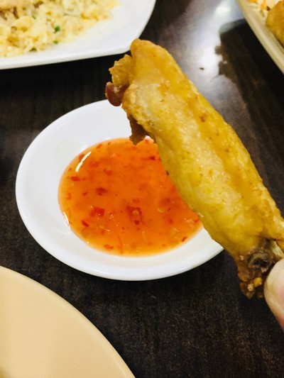 ปีกไก่ทอดนํ้าปลา