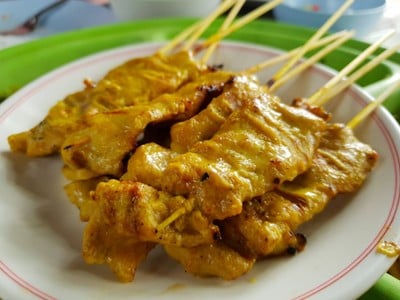 ขนมจีนครูอี๊ดเสาไห้