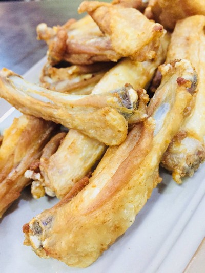 ปีกไก่ทอดนํ้าปลา