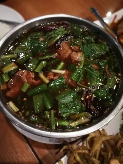 ต้มแซบเนื้อตุ๋น