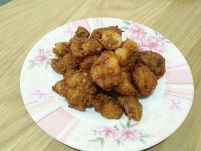 ทอดกุ้งพริกแกง