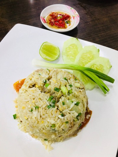 ข้าวผัดหมู